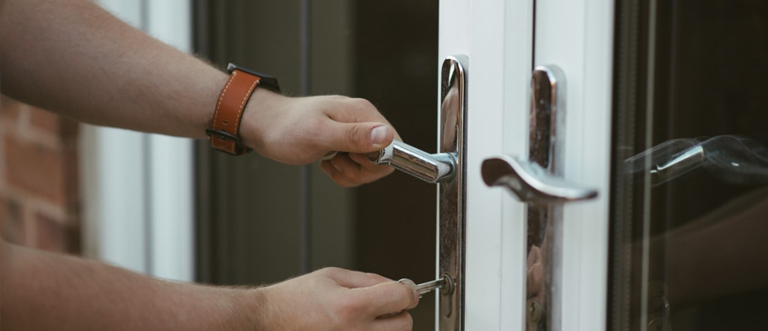 24 hour key locksmith Oildale